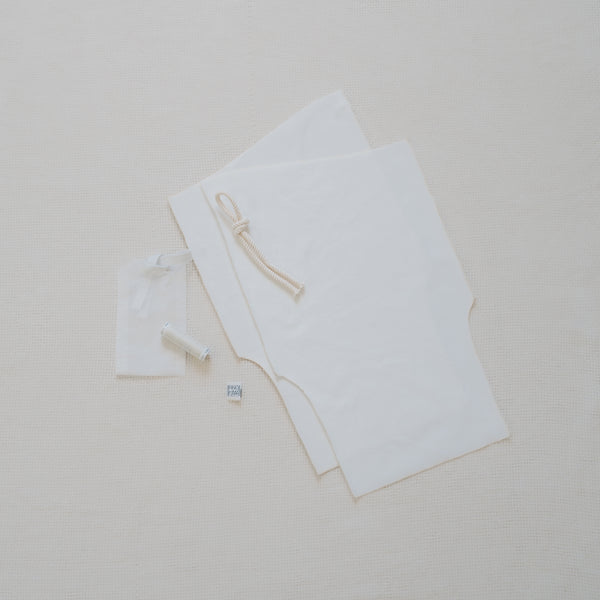 Pants Hose für Dein Baby oder Kind in Delicious Cream (Creme) mit bereits zugeschnittenem Stoff und dazu passenden Kurzwaren zum selbst nähen von FINO & Stitch – cooler als jede Pumphose; Nähpaket als besondere Geschenkidee / Weihnachtsgeschenk / Geburtstagsgeschenk / Geburtsgeschenk / Geschenk zur Geburt
